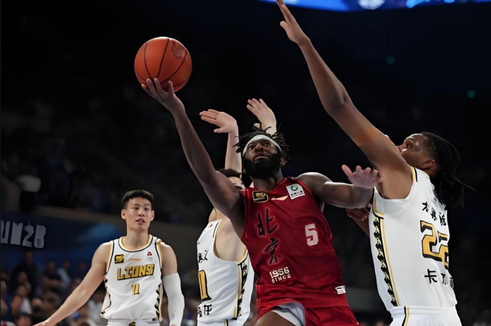 他也是展现, 级总决赛做