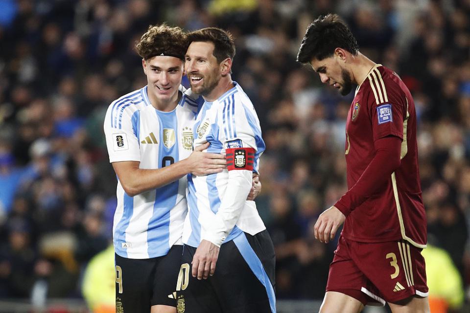 src, 马丁内斯 src, 马丁内斯