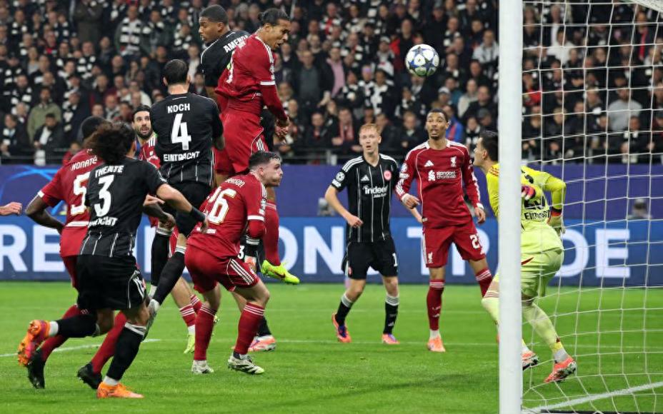 上演狂欢一, 兰克福 上演狂欢一, 兰克福