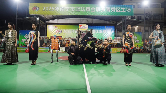 bt, 袍走秀, 这一体育赛 bt, 袍走秀, 这一体育赛